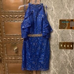 Mac Duggal short blue lace & gold metallic embroidered Dress Size 8